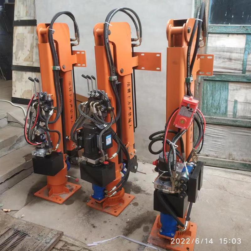 介休市重汽蓝牌随车吊 3.2吨 国六动力强 液压驱动 农用自卸起重机